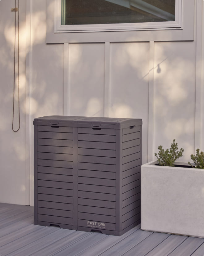 76 Gallon Outdoor Trash Can – East Oak 76 Gallon Outdoor Trash Can – East Oak